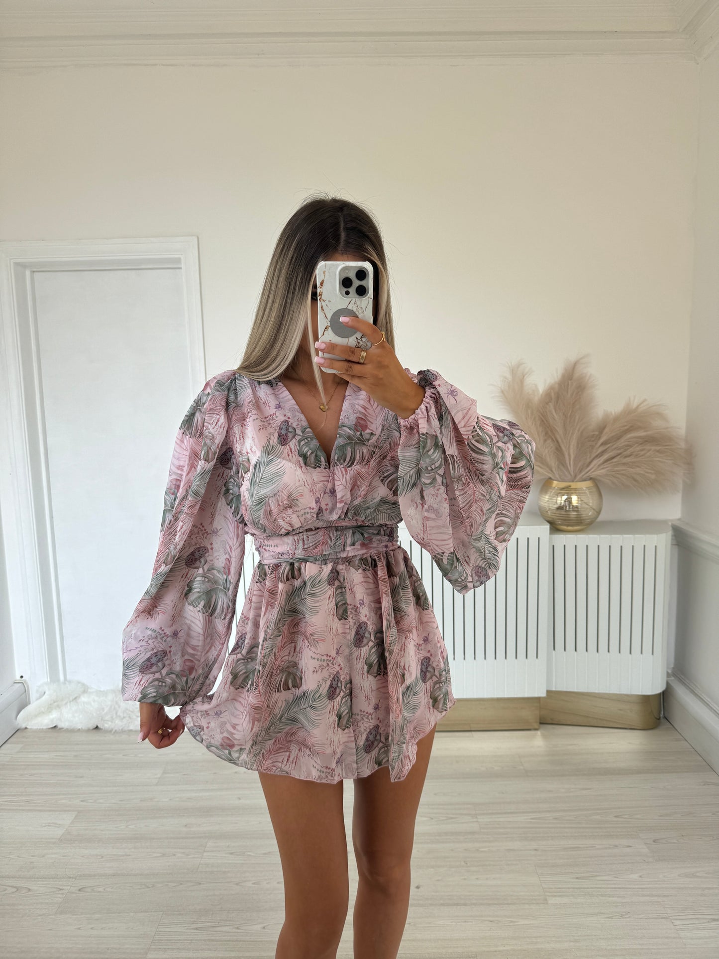 Pale pink & leaves print chiffon set