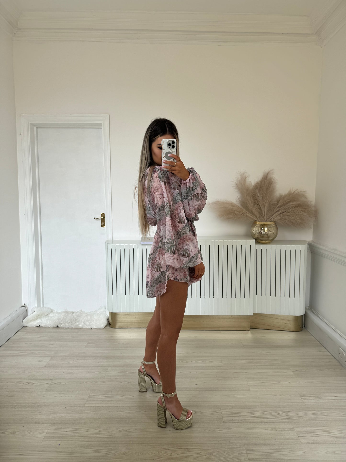 Pale pink & leaves print chiffon set