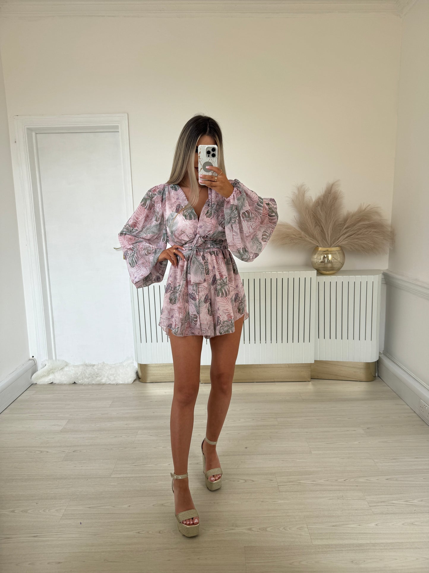 Pale pink & leaves print chiffon set