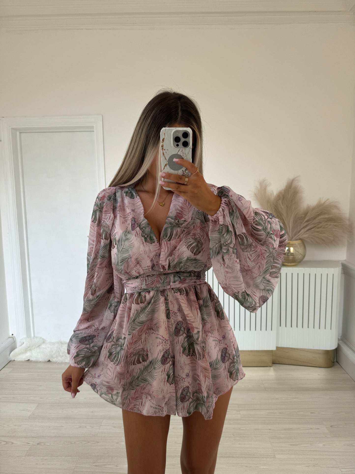 Pale pink & leaves print chiffon set