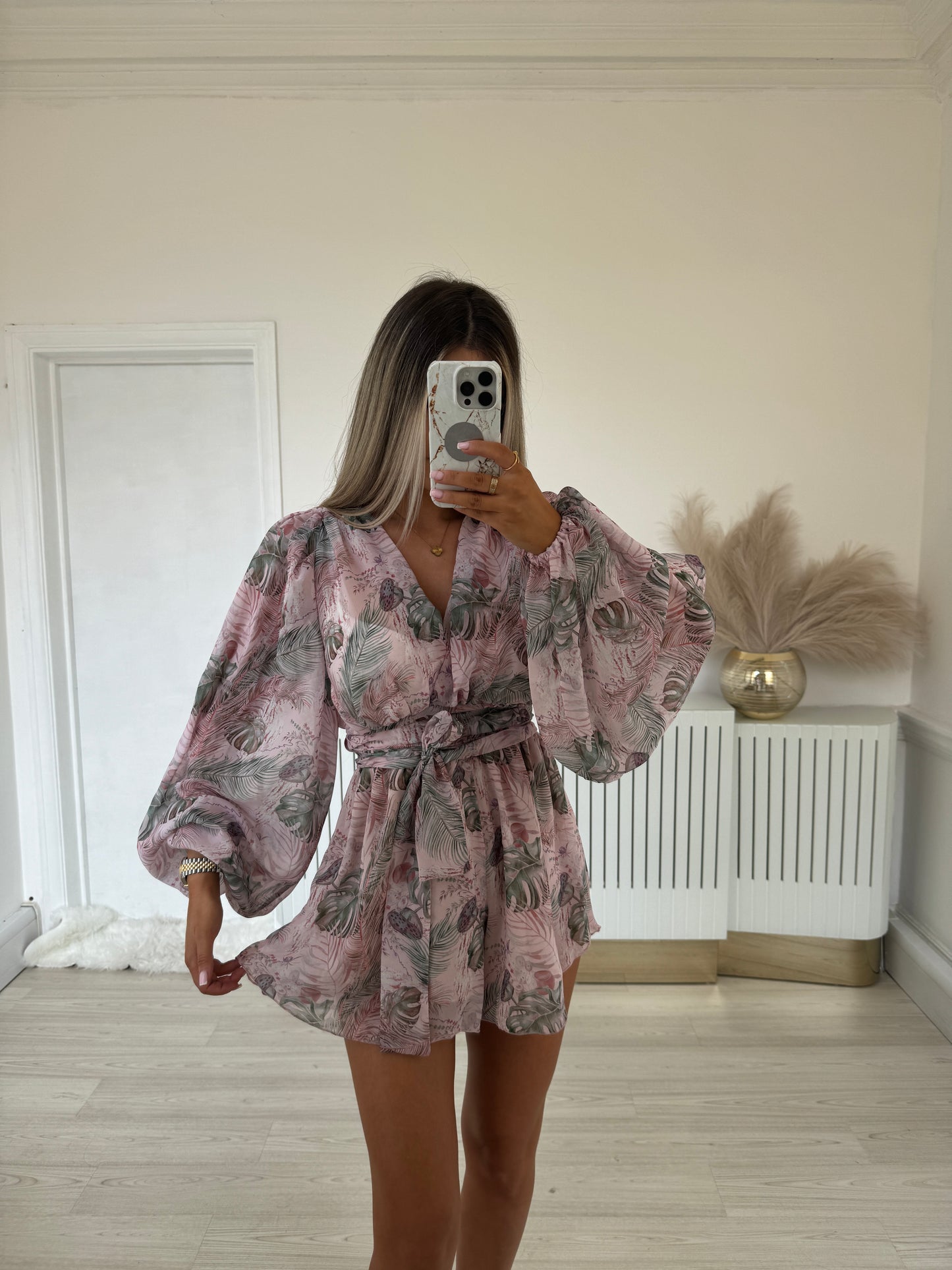 Pale pink & leaves print chiffon set