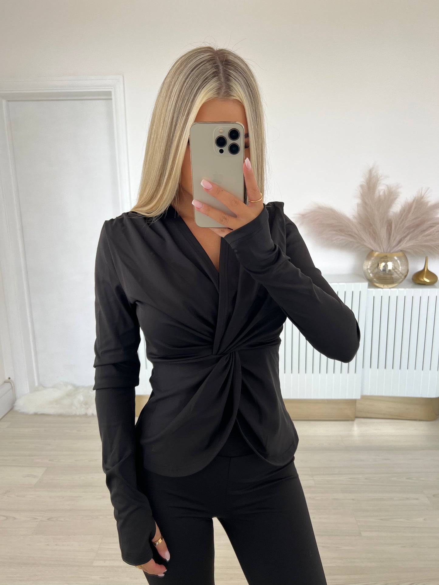 Knot TOP black