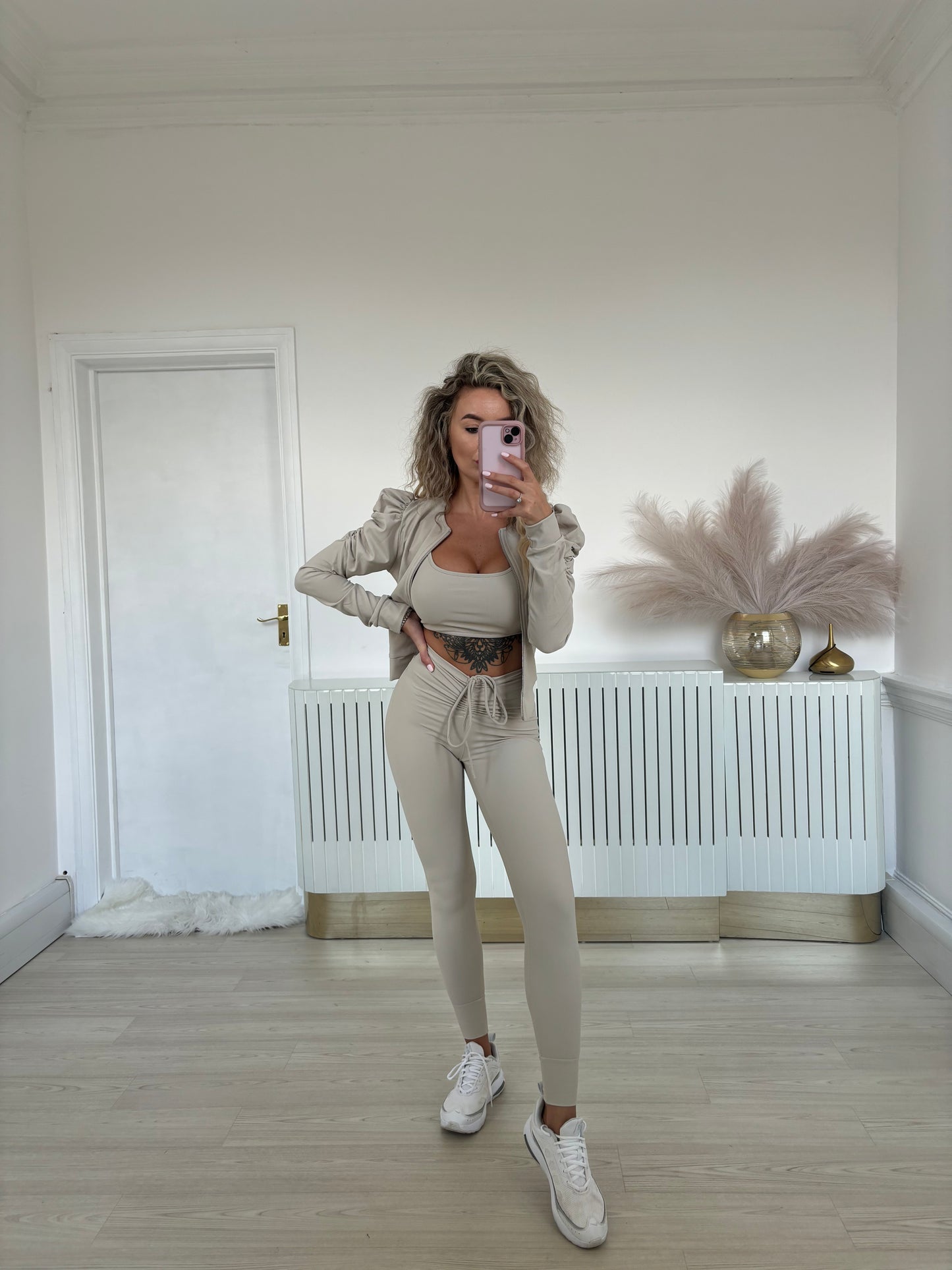 Beige ribbed LEGGINGS - RUCHED FRONT