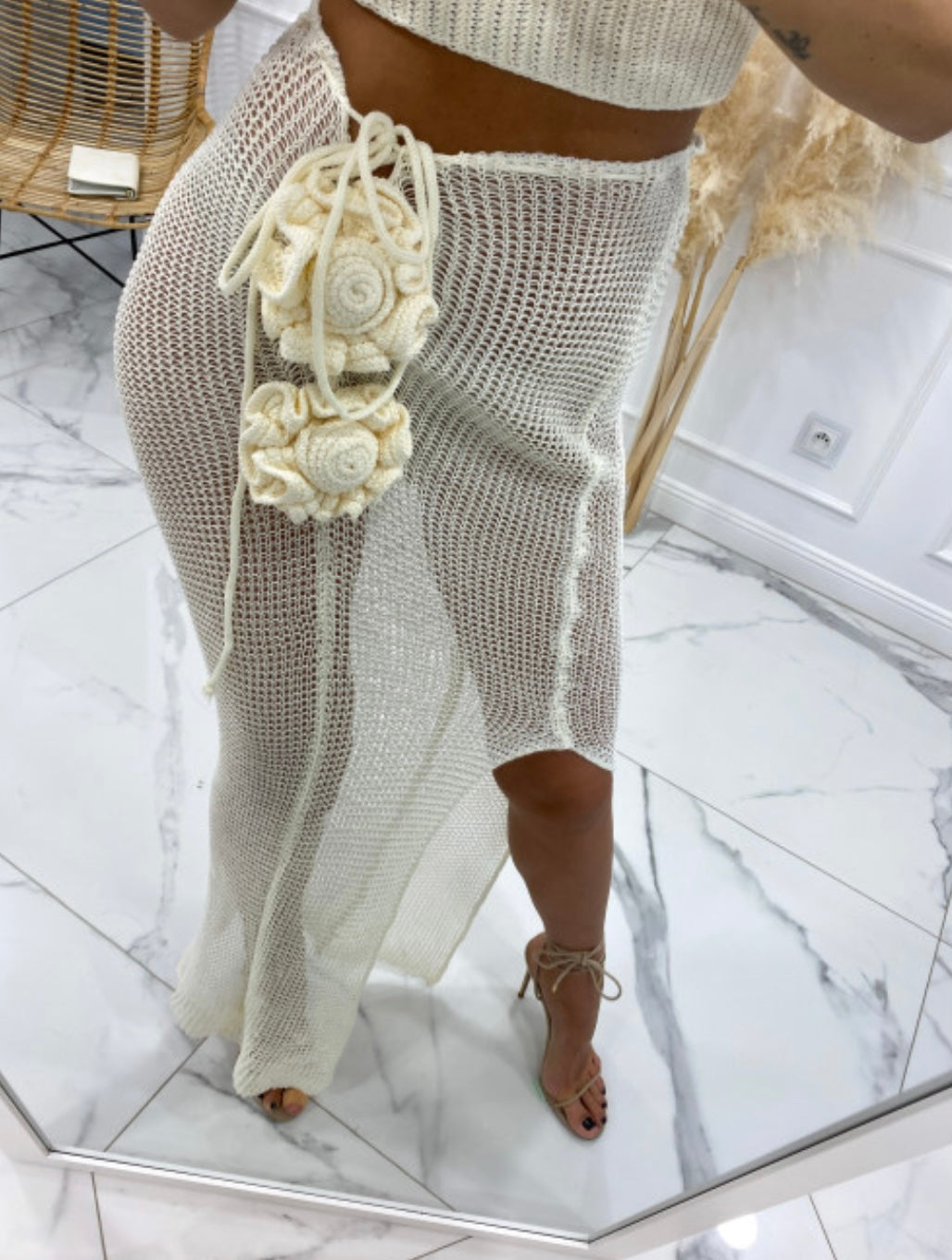 Cream roses set top and skirt